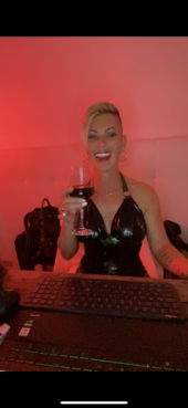 Miss Cheyenne live in Action vor der Cam